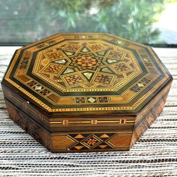 Vintage Octagonal Syrian Inlaid Mosaic Wood Box with Red Velvet Interior - Picture 6 of 16